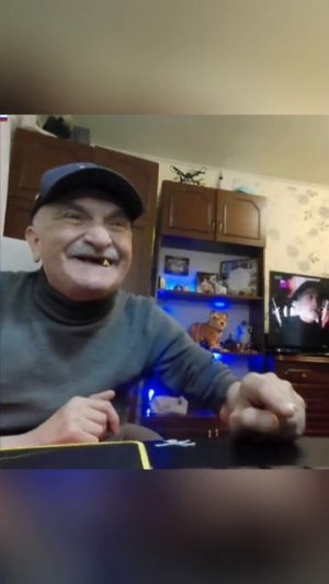 ДЕД МОРОЗ И ЛЮБА😂 ВЛАД АЛМАЗОВ крутые фокусы, фокусы в чат рулетке #shorts #фокусы #юмор #аренамагии