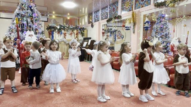 Танец "Тик-так". Группа №12 "Цветики-семицветики" смотреть онлайн