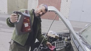 Mitsubishi Pajero Mini II (2008). Замена масла, фильтров, и устранение люфта крепления радиатора.