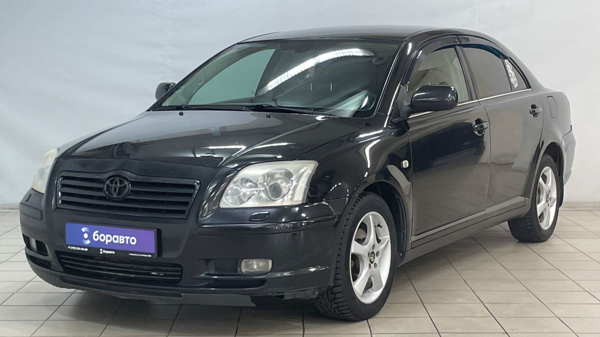 TOYOTA AVENSIS смотреть онлайн