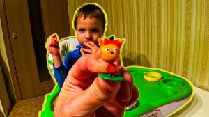 Распаковка шоколадные яйца сюрприз Три кота Чупа Чупс !