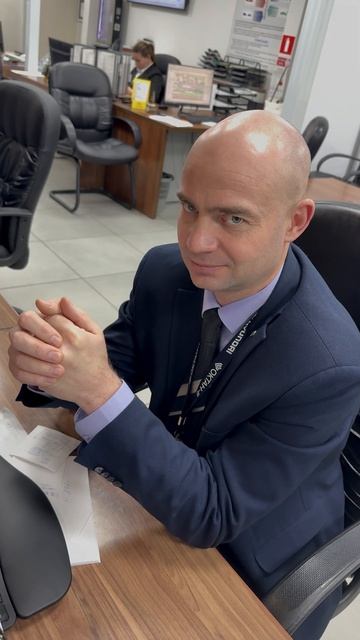 Как думаете, дадут премию? 😁 #юмор #смех #авто #автосалон смотреть онлайн