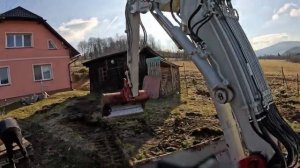 Обустраиваем новую подъездную дорожку к вашему семейному дому с помощью Takeuchi TB 290-2