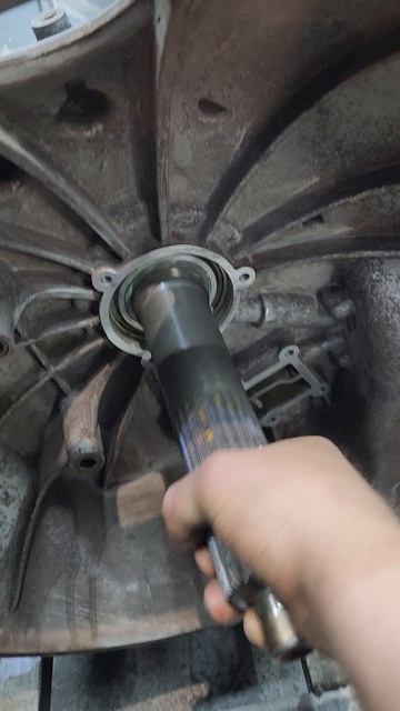 Удары и пинки при переключений передачи на Scania Opticruise