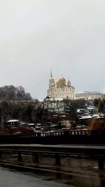 Мы во Владимире 👍 в белой кофте моя сестрёнка Марина и тетя Катя 💓 #встречассестрой #встречасродн смотреть онлайн