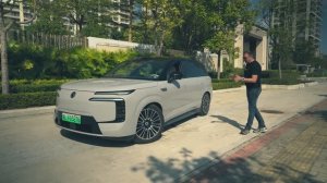 Denza N8L vs Denza N9: в чём разница и стоит ли переплачивать 120 тысяч юаней? Обзор и тест драйв