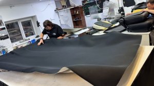 Toyota Land Cruiser 200 - аквапринт, перетяжка потолка с покраской потолочного пластика