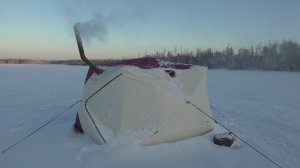 ЗАВЁЗ АРХАНГЕЛЬСК НА БОЛЬШИХ САНЯХ НА ОЗЕРО! РЫБАЛКА НА ЧЁРНЫХ ЩУК \ ЖЕРЛИЦЫ И БЫТ НА ЛЬДУ, ЧАСТЬ 1.