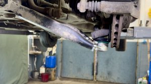 Замена шаровых опор лада веста