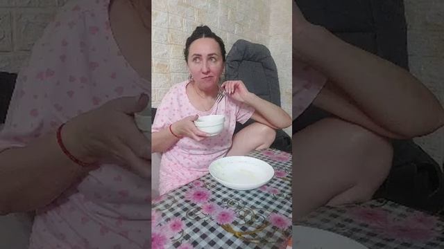 мукбанг / картофан/ тунец/грибочки маринованные. смотреть онлайн