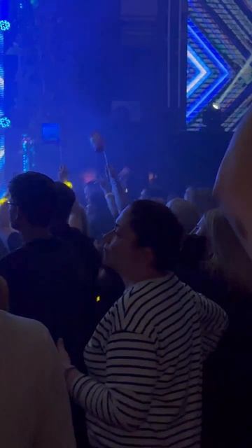 Дискотека! Танцуют все! 90-е, мы любим вас! #балаганлимитед