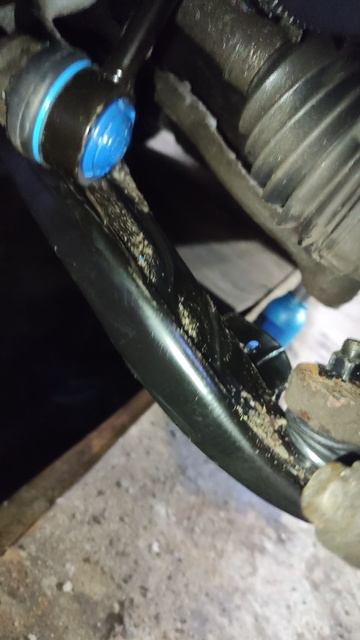 замена переднего левого рычага и стойки стабилизатора Hyundai Solaris