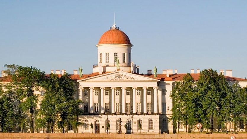 «Пушкинский Дом» в Санкт-Петербурге смотреть онлайн