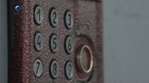 Жители Петрозаводска всё чаще сталкиваются с несогласованным появлением «умных» домофонов