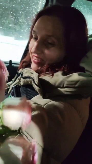 Катя встретилась с подругой детства, у нее сегодня день рождения #деньрожденияподруги смотреть онлайн