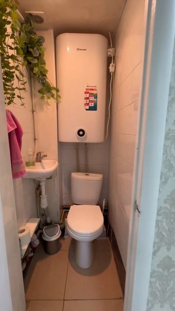 Щорса 40, коммерция