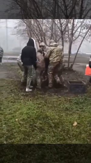 Прохожего на фронт унёс стремительный бусик ТЦК.