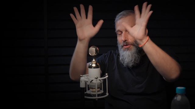 НЕЙРОБИОЛОГ ХАЙТОВИЧ ГОТОВЬТЕСЬ К ЧИПИРОВАНИЮ МОЗГА смотреть онлайн