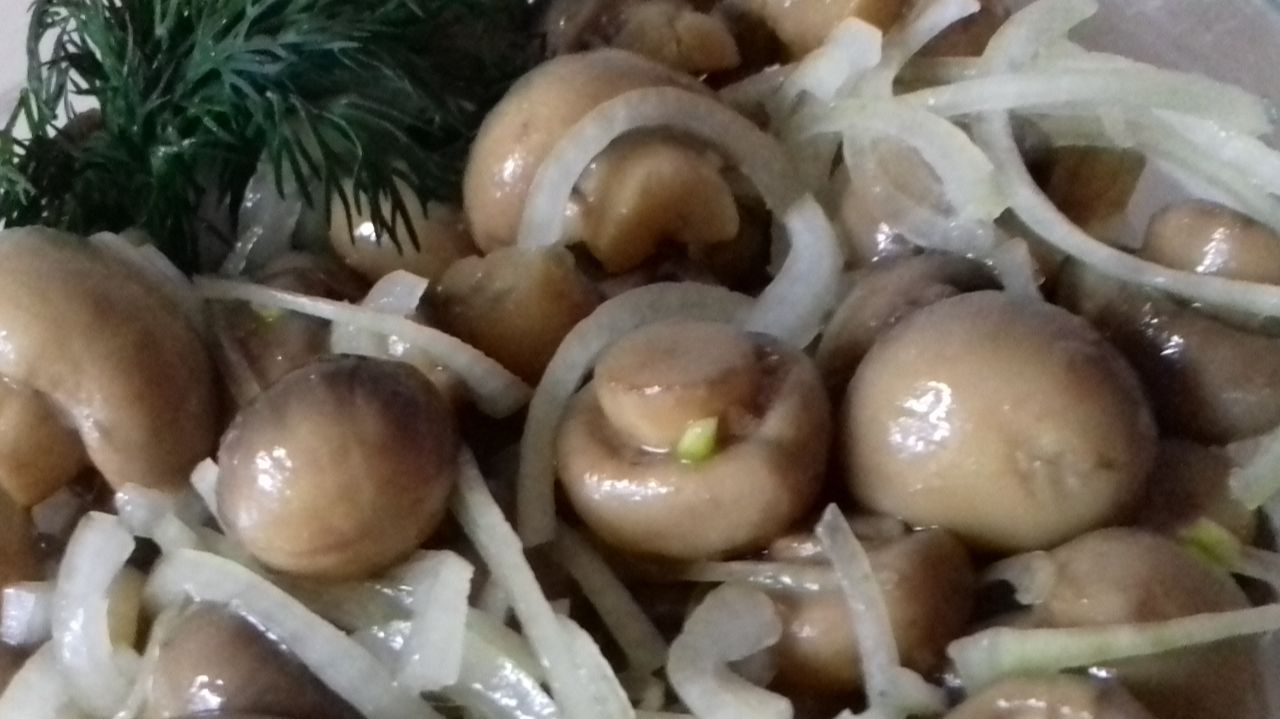 Маринованные шампиньоны. Рецепт маринованных грибов быстро и вкусно смотреть онлайн