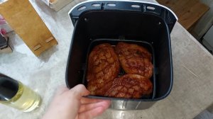 Готовлю, сделала педикюр