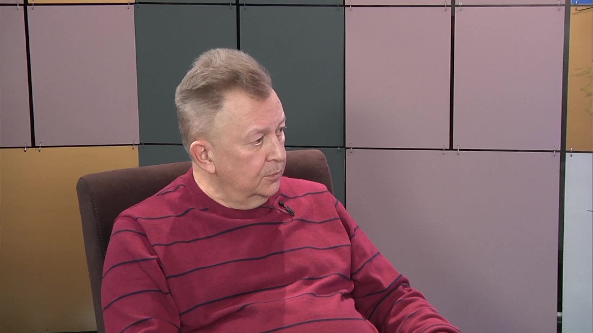 Ребёнок стал видеть хуже: стоит ли сразу надевать очки? смотреть онлайн