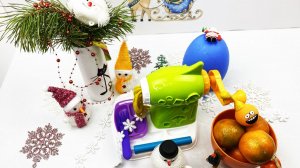 Мультики для детей. Игрушечная яркая Слайморубка с антистрессиками. Мультики для малышей