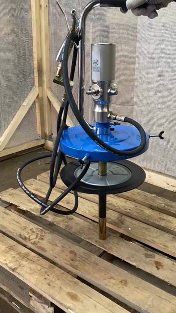 Установка для раздачи смазки пневматическая TS99130 смотреть онлайн