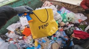 Как_я_зарабатываю_лазая_по_мусоркам_Dumpster_Diving_RUSSIA_#
