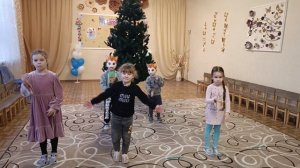 Снег руками нагребаем. Музыкальная игра.