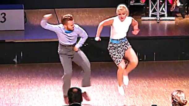 Сондре и Таня - Быстрый раунд буги-вуги! #Танцы смотреть онлайн