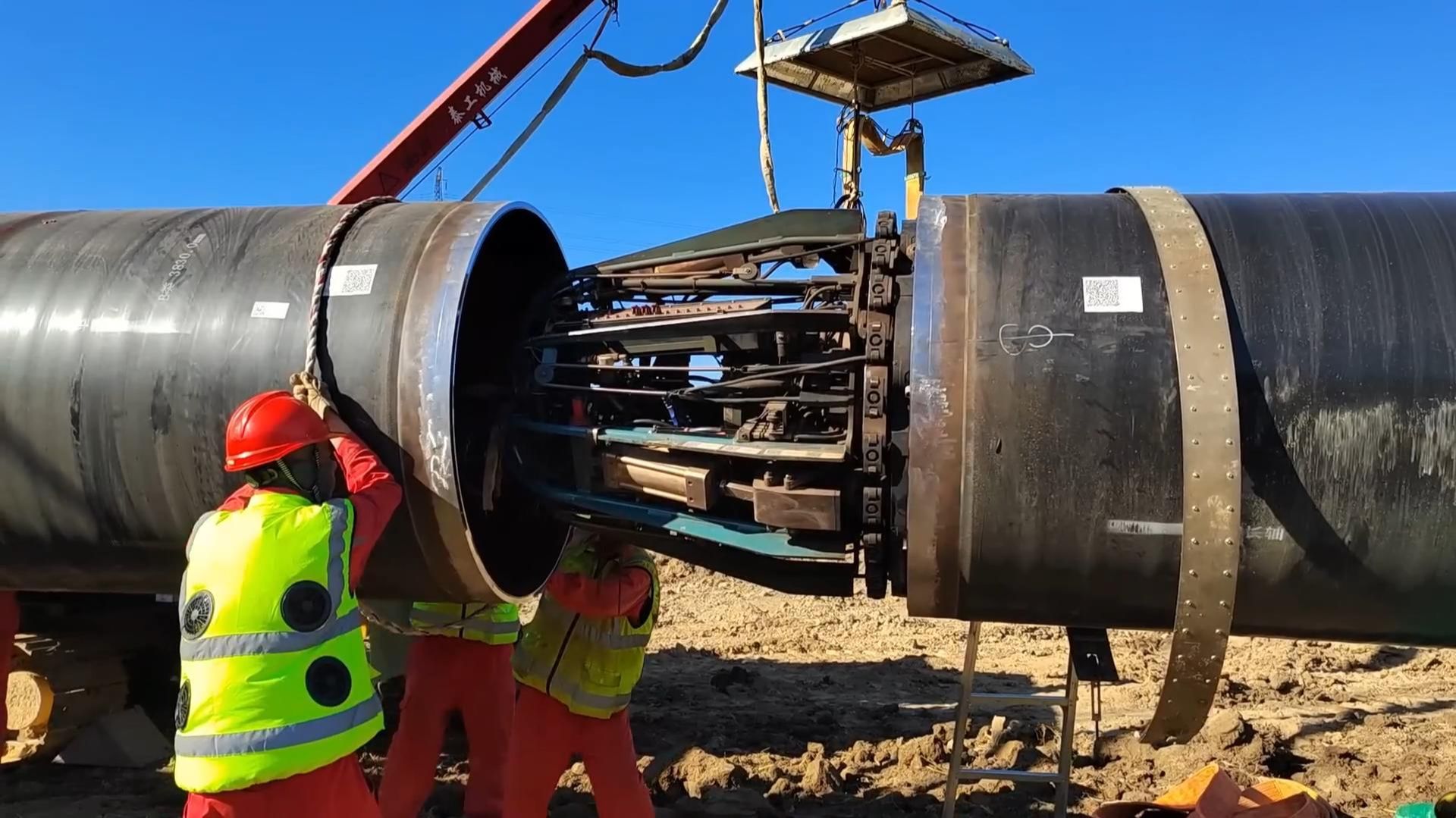 Сварка трубопровода / Корневой проход смотреть онлайн