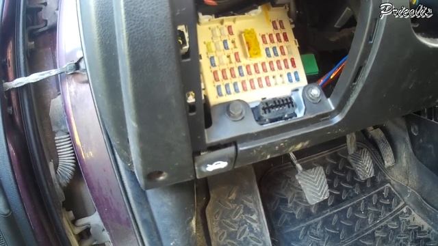 Не горит ближний свет фары на Hyundai Solaris. Что делать. Методы устранения смотреть онлайн