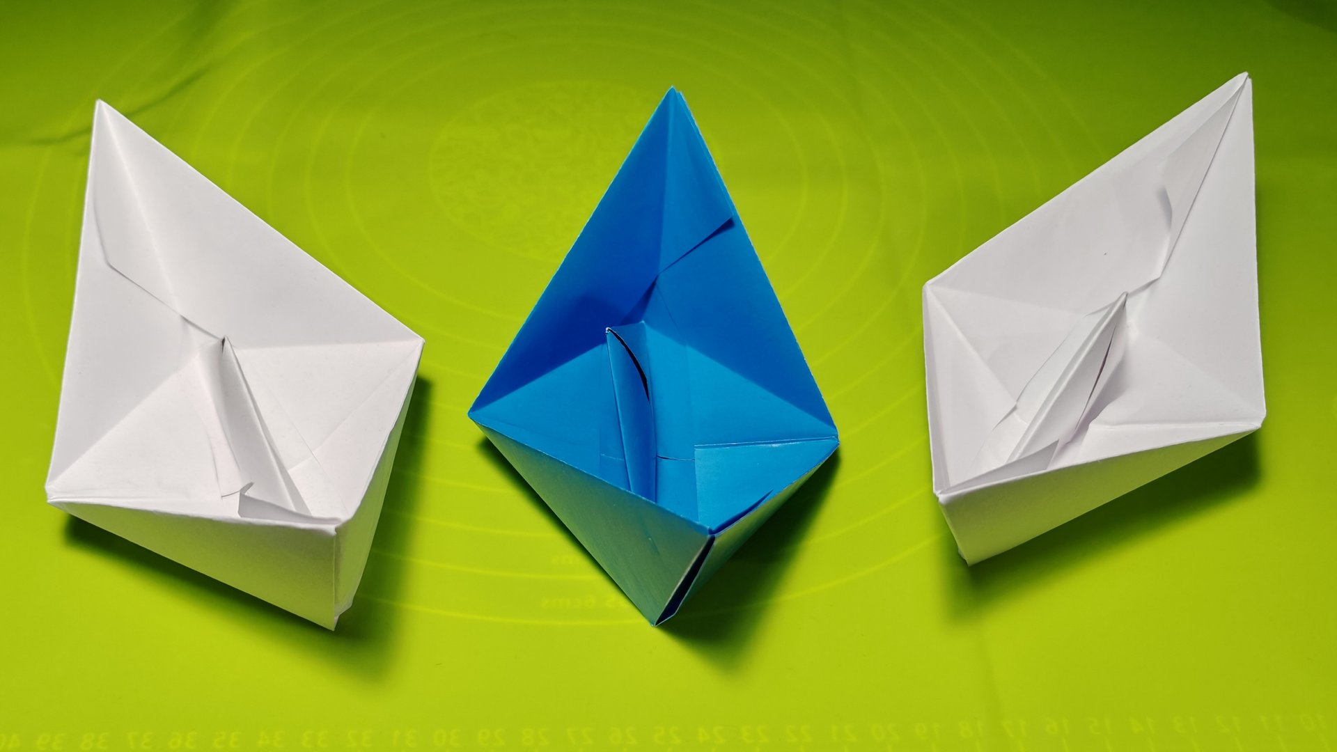 Оригами кораблик, лодочка. Кораблик из бумаги. Как сделать кораблик из бумаги смотреть онлайн