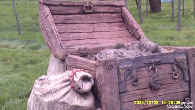 Мариуполь 🌇 сегодня.Красивая ёлка 🎄в Приморском районе! спасибо банку ПСБ,с любовью украсили 🎄 смотреть онлайн