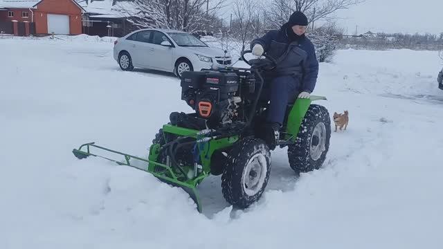 DIY Mini Tractor МИНИТРАКТОР с Ковшом смотреть онлайн
