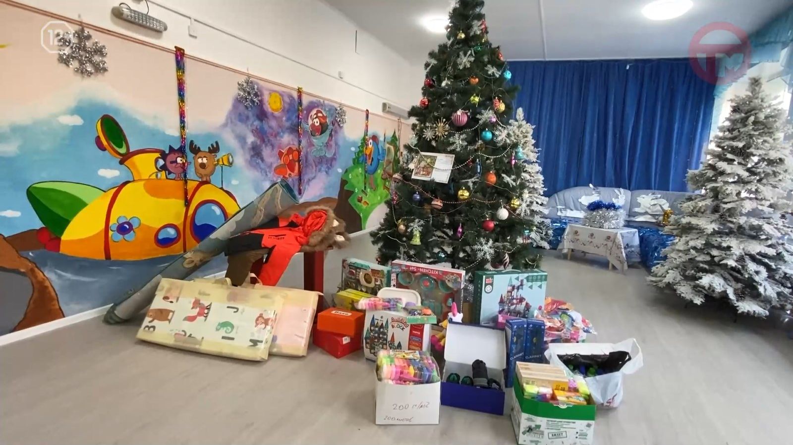 🎁 Глава округа Евгений Корж в честь своего дня рождения дарит подарки смотреть онлайн