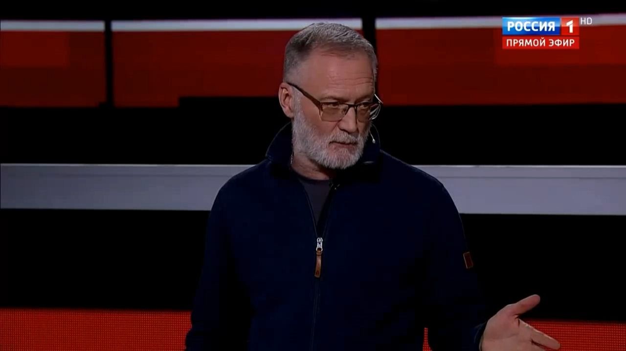 Пока Украина будет анти-Россией, она будет военной целью для России при Путине и после Путина смотреть онлайн