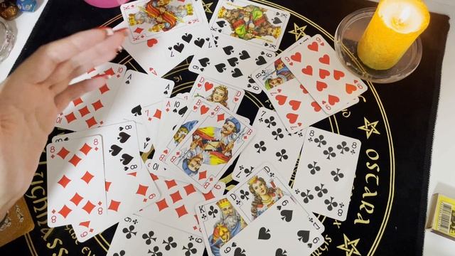 Червонная дама. Гадание на игральных картах смотреть онлайн