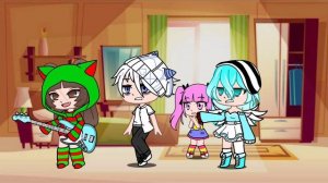 Меня не кто не не за что никогда не любил