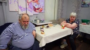 Пообедали колбаской и за лекарством ПОДВАЛ ИЛЬИЧА добрая семья