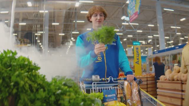 Как пройдет ваш день в Ленте? Сборщик заказов смотреть онлайн