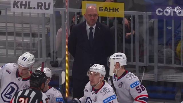 Алтыбармакян включил режим Халка.mp4