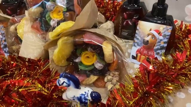 Подарки на новый год! смотреть онлайн