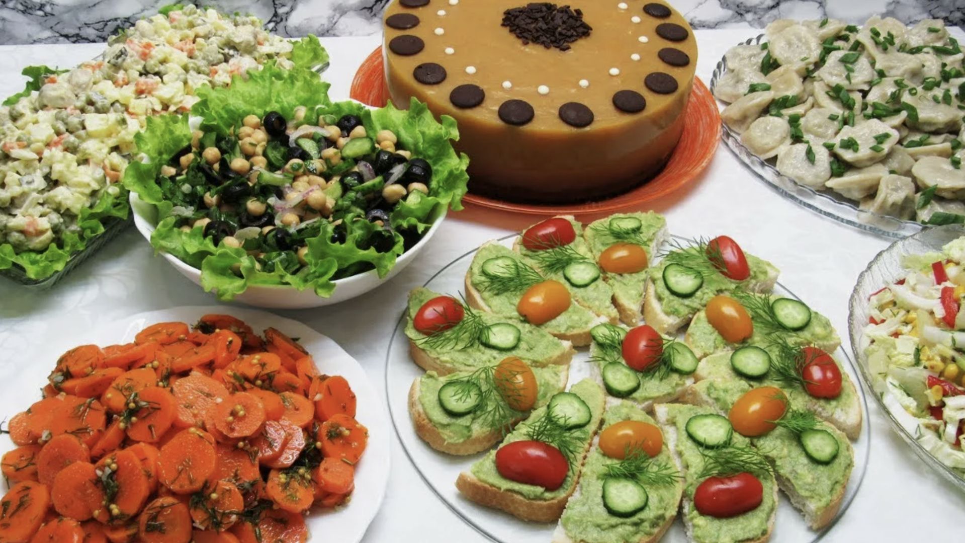 Какие блюда готовить на Новый год лошади 2026. Что приготовить на стол. Рецепты блюд для новогоднего смотреть онлайн