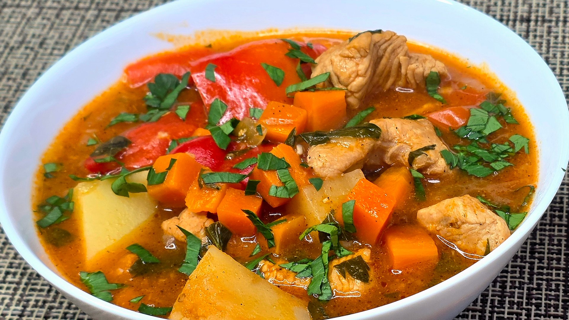 Гуляш по-венгерски. смотреть онлайн