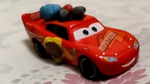 Молния МакКуин стал пожарным! Шланг уехал в отпуск. МакКуин спас город от пожара! ⛑️🔥