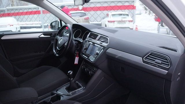 Volkswagen Tiguan смотреть онлайн