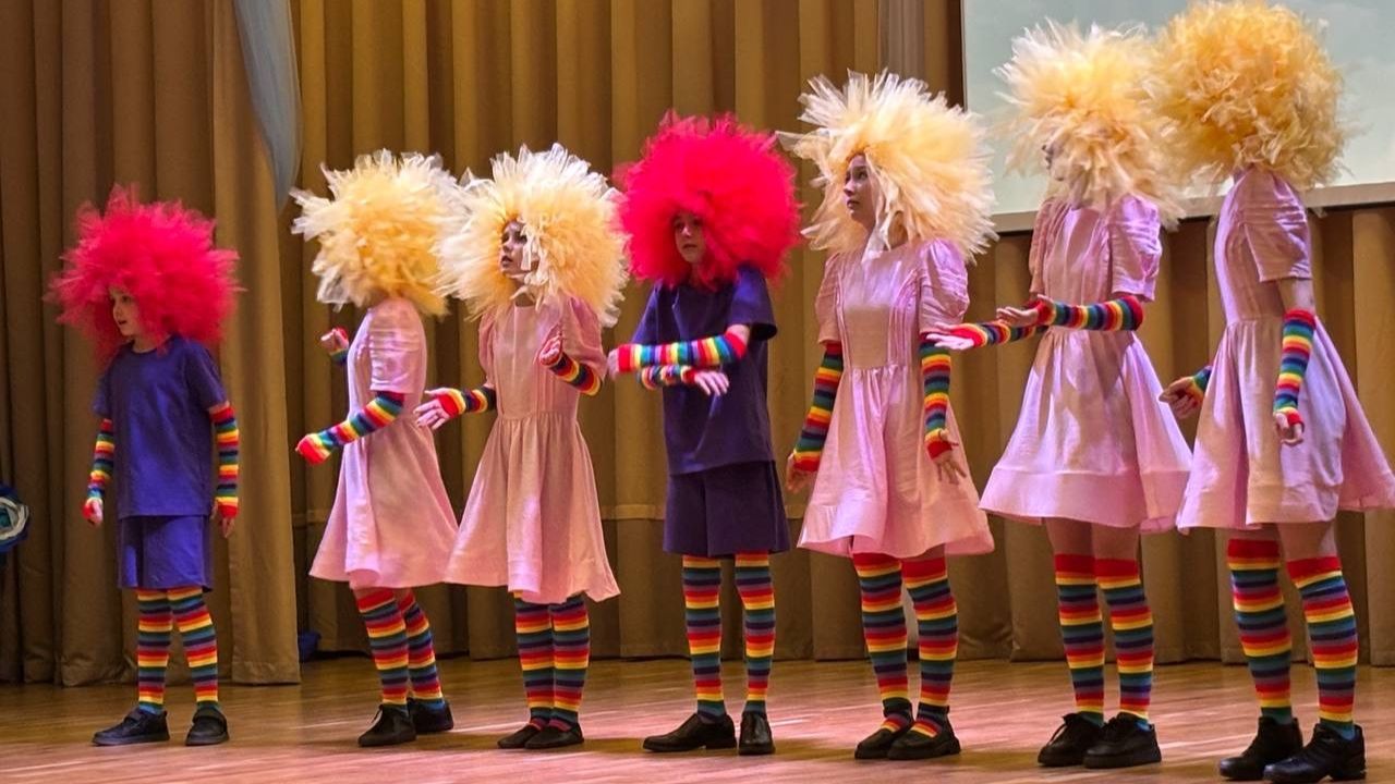 В Пушкино показали новогоднюю сказку «Волшебная история» смотреть онлайн