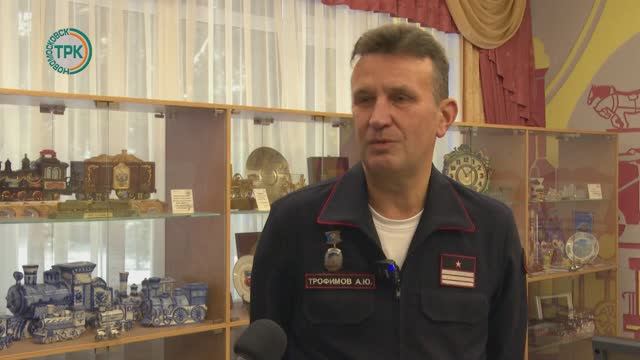 Начальник детской железной дороги стал «Почётным железнодорожником» смотреть онлайн