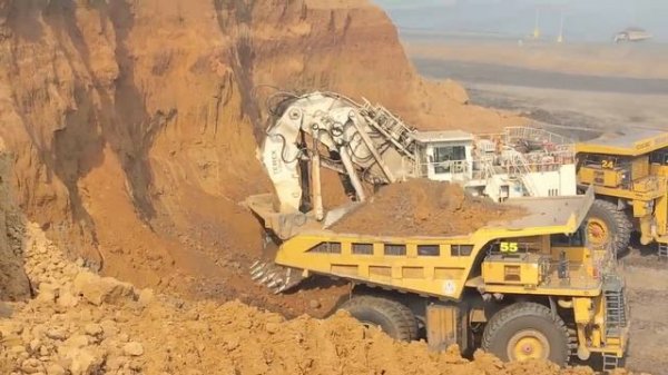 Earth Remover for Hydrolic Exveter CAT RH340E loader _ Heavy Equipment #caterpiller #terex #cat